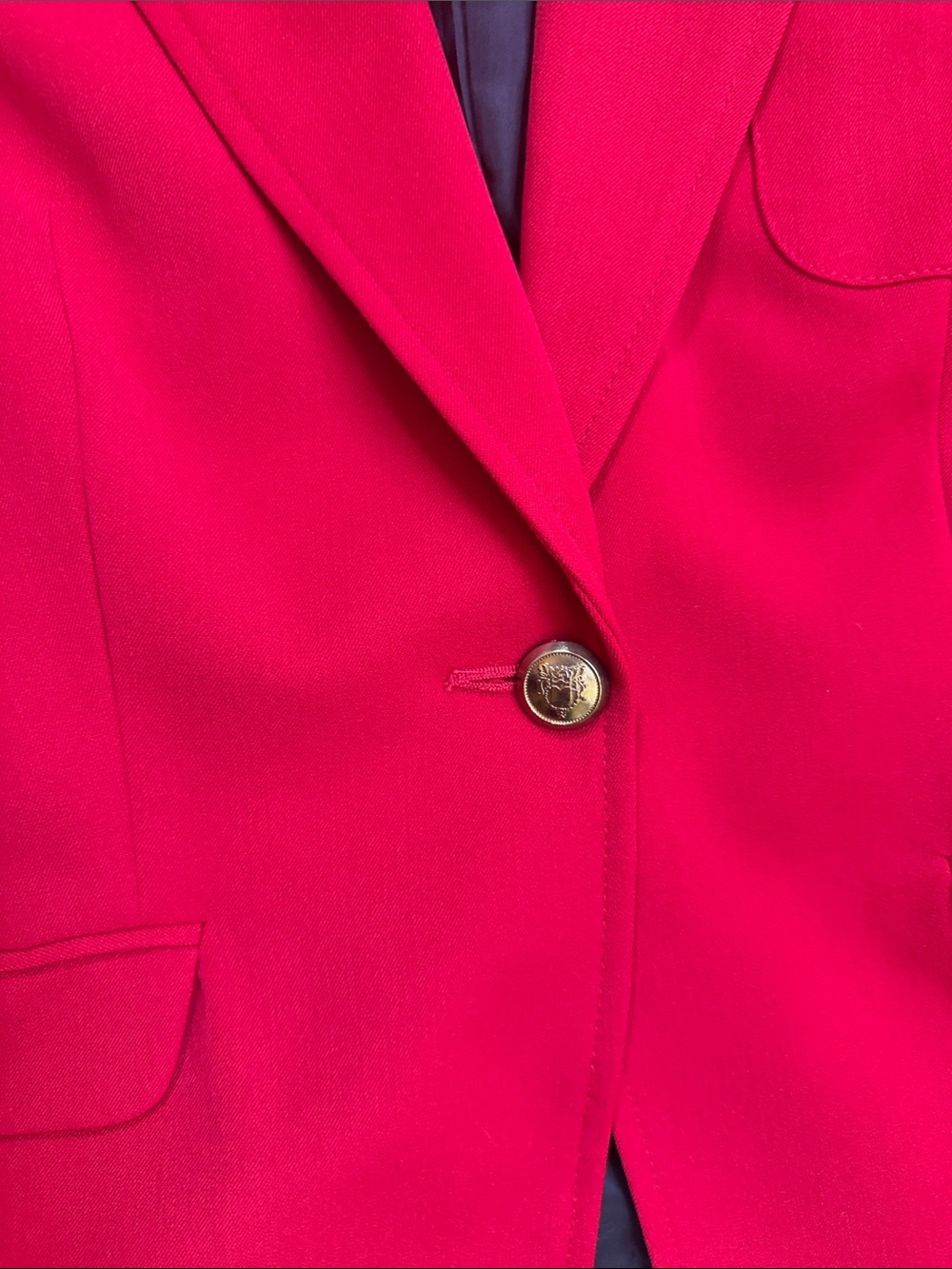 Structured Blazer with Velvet Collar - Picture 3 of 4